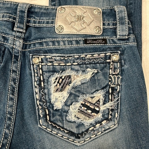 Miss Me Signature Boot Embellished Jeans Distressed Size 28 Women’s - Picture 1 of 16